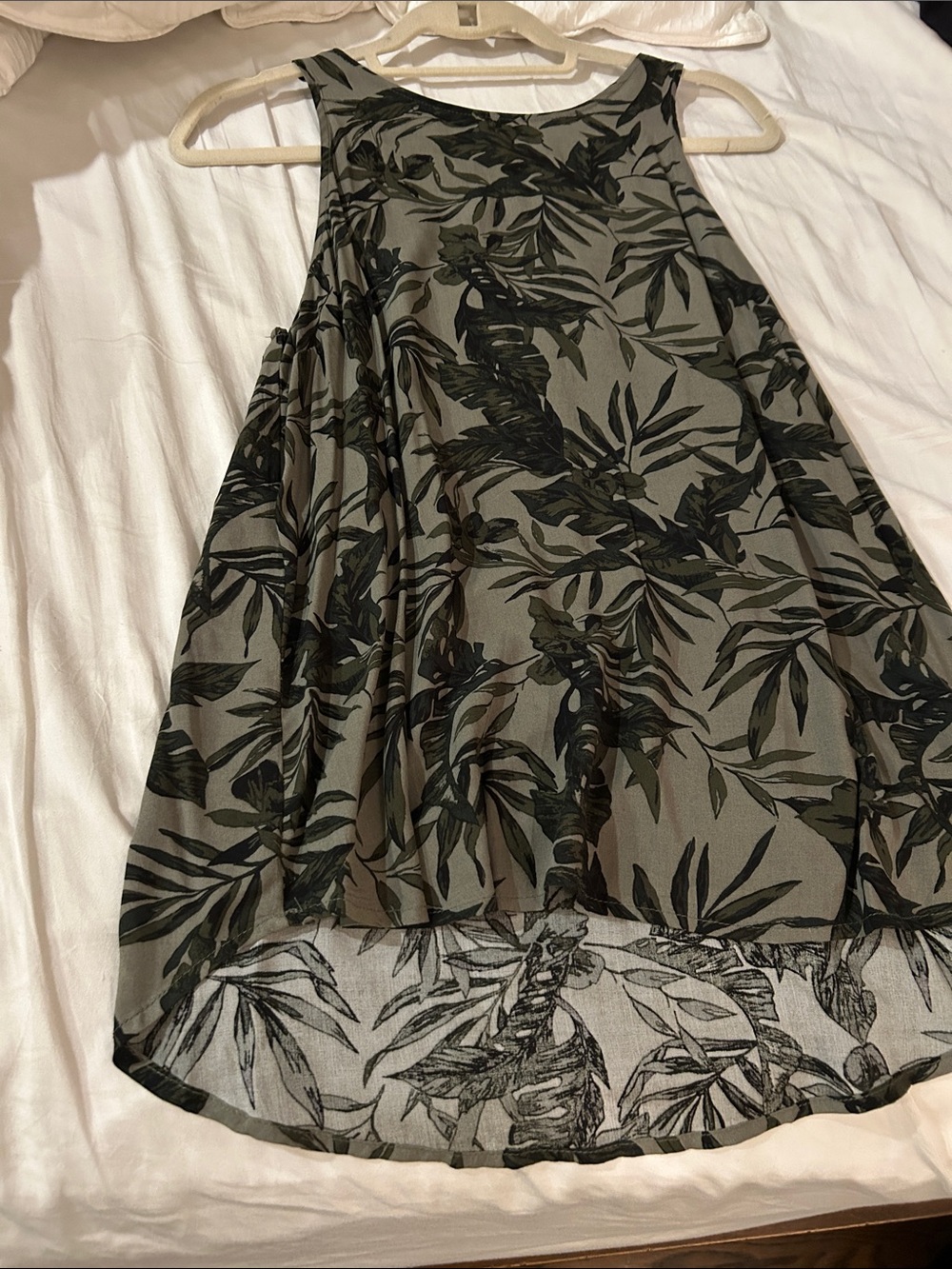 Old Navy Olive Green & Black Leaf-Print Tank Top